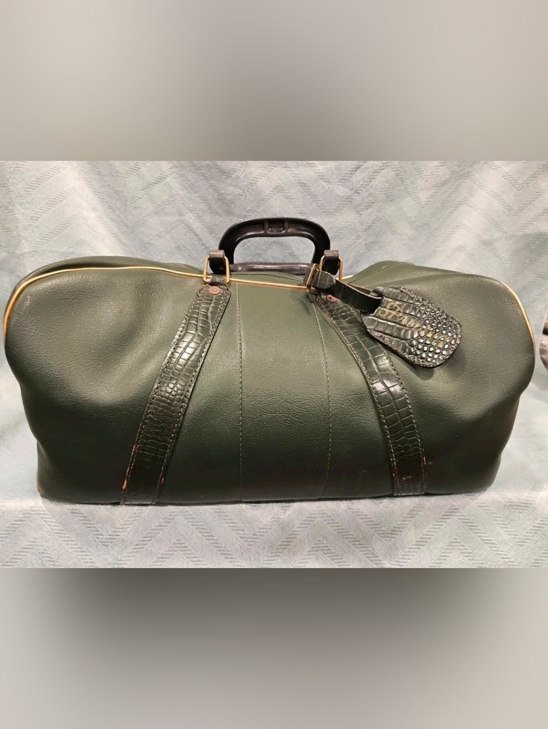 Spalding Dark Green Duffel Bag With Black Handle Spalding Dark Green Duffel Bag With Black Handle